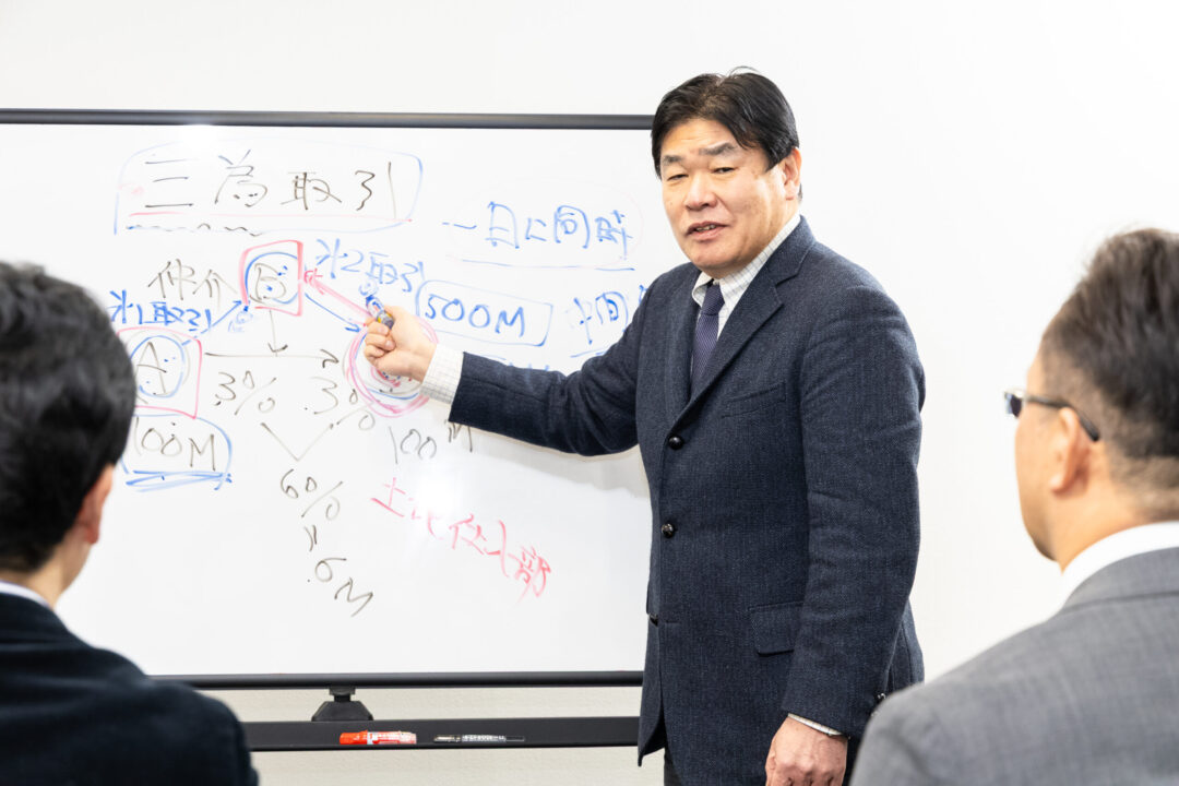 セミナー中の坂口